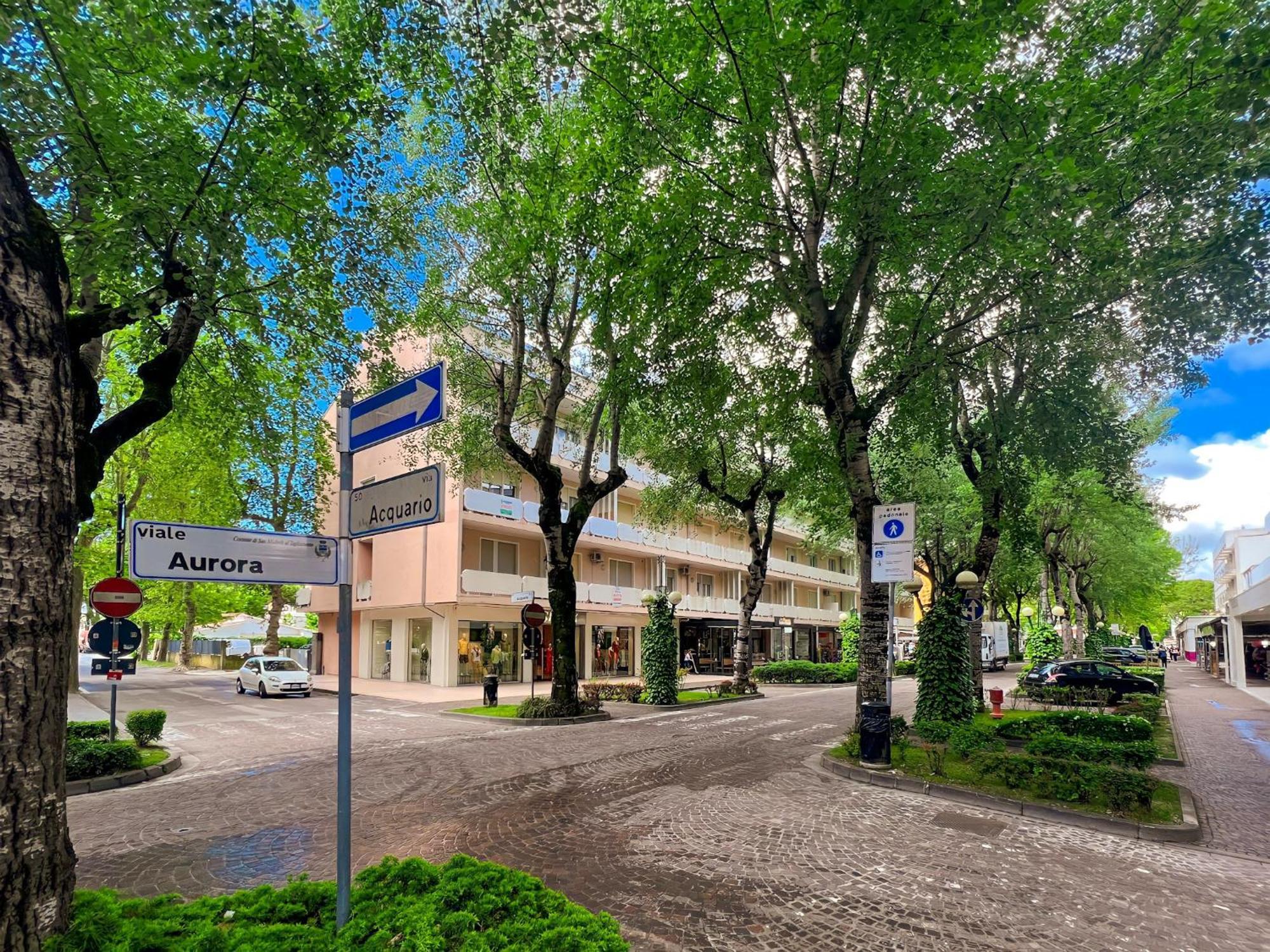 Residence Bussola Bibione Exteriér fotografie