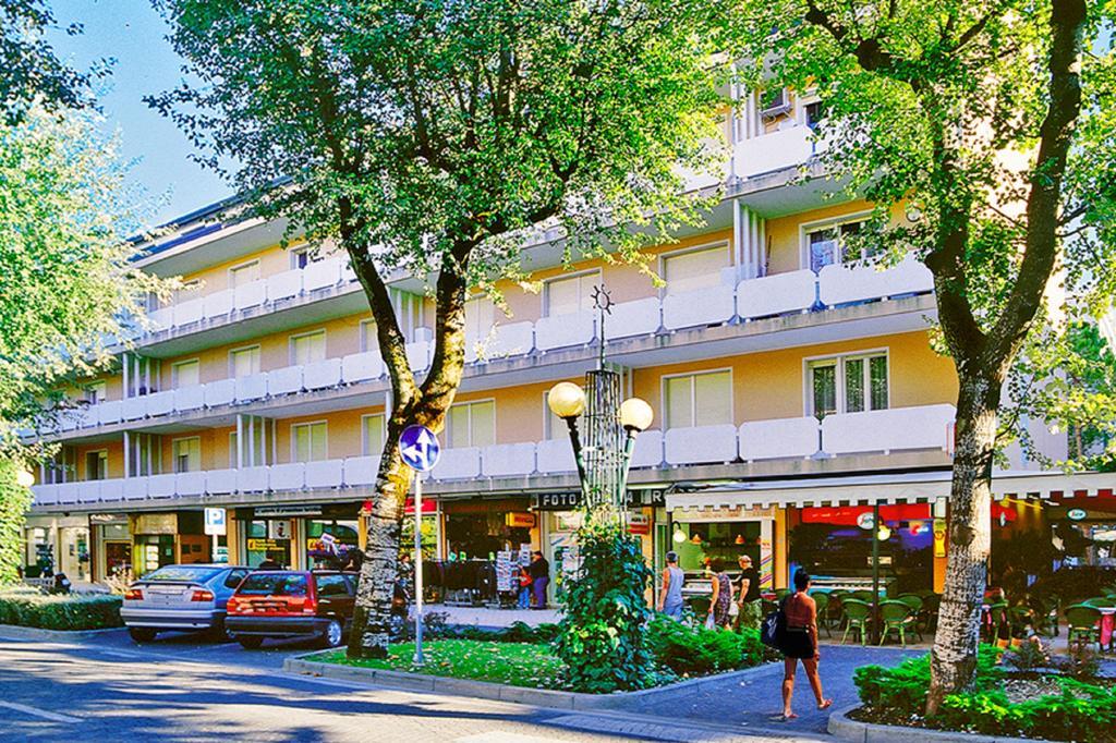 Residence Bussola Bibione Exteriér fotografie
